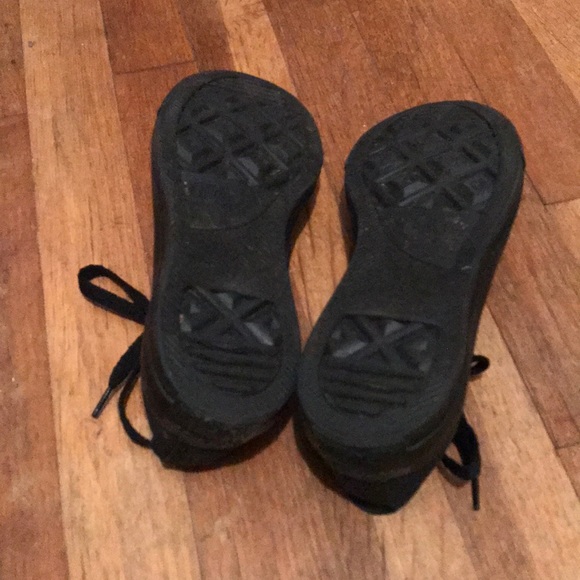 Converse black sneakers - Picture 2 of 6